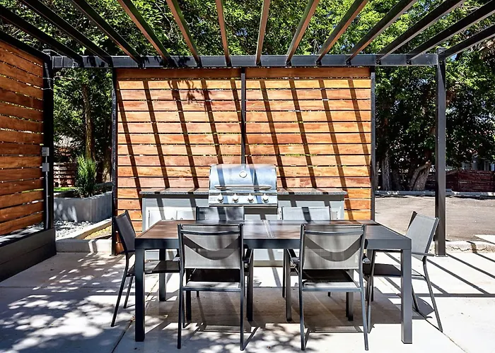 Near Downtown Stylish 2Br With Amazing Patio - 5