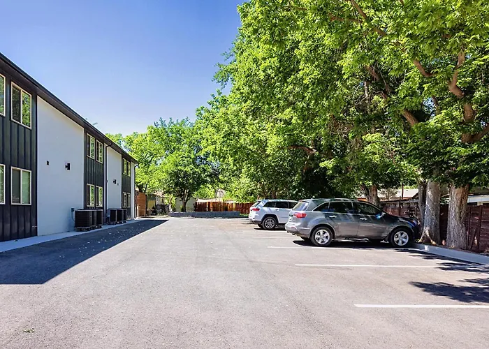 Near Downtown Stylish 2Br With Amazing Patio - 5