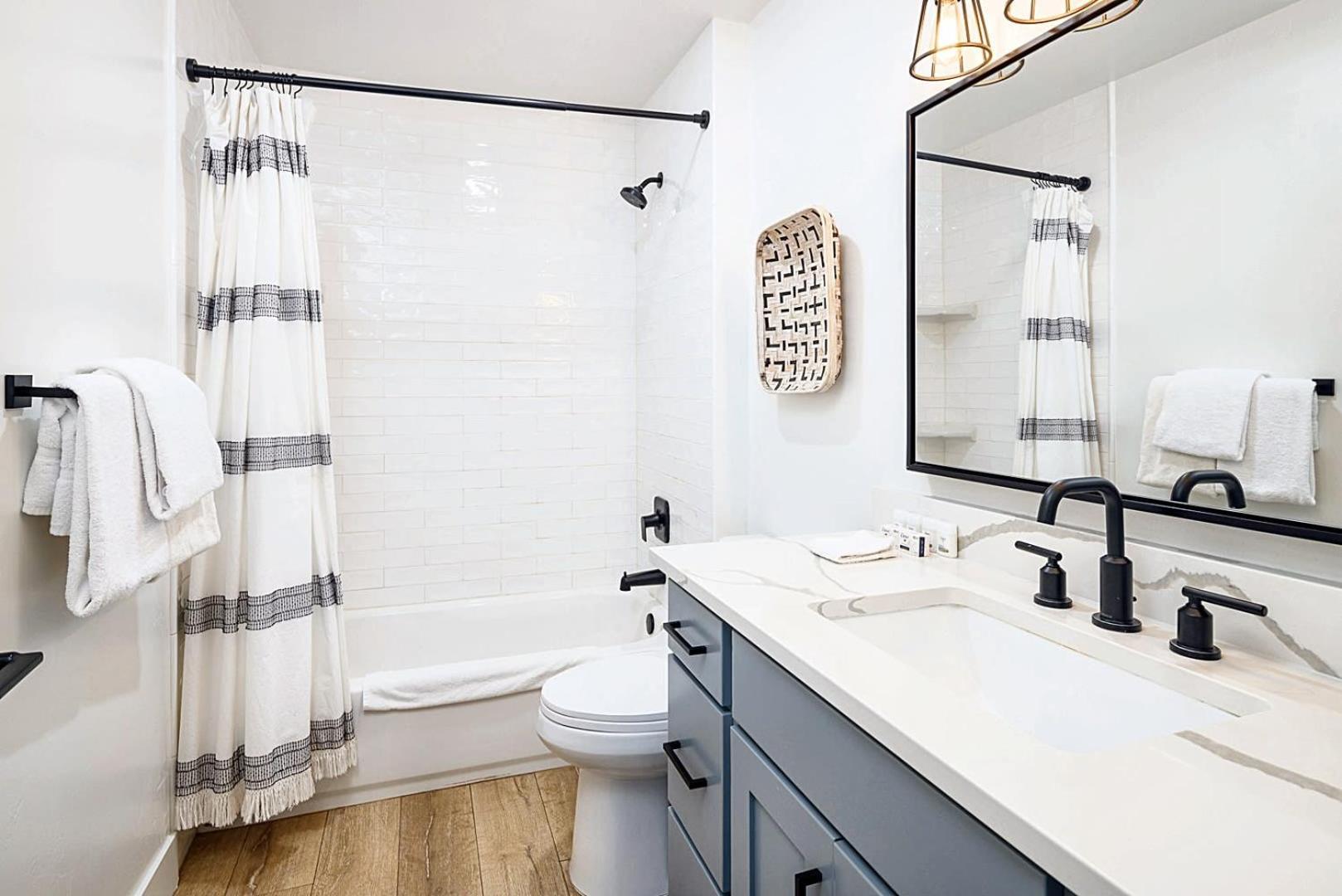 Near Downtown Stylish 2br With Amazing Patio - 5 Hébergement de vacances *