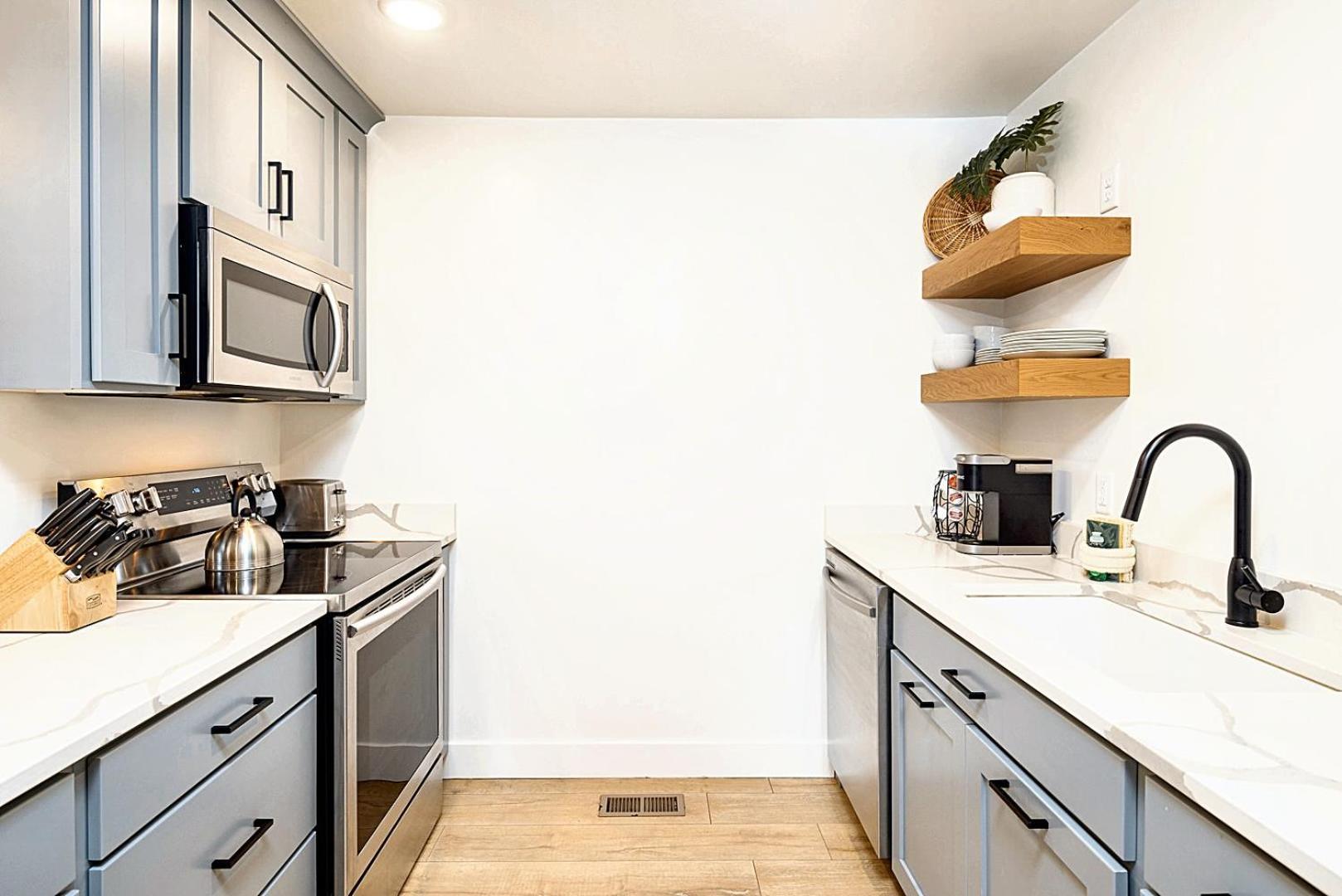 Near Downtown Stylish 2br With Amazing Patio - 5 Hébergement de vacances