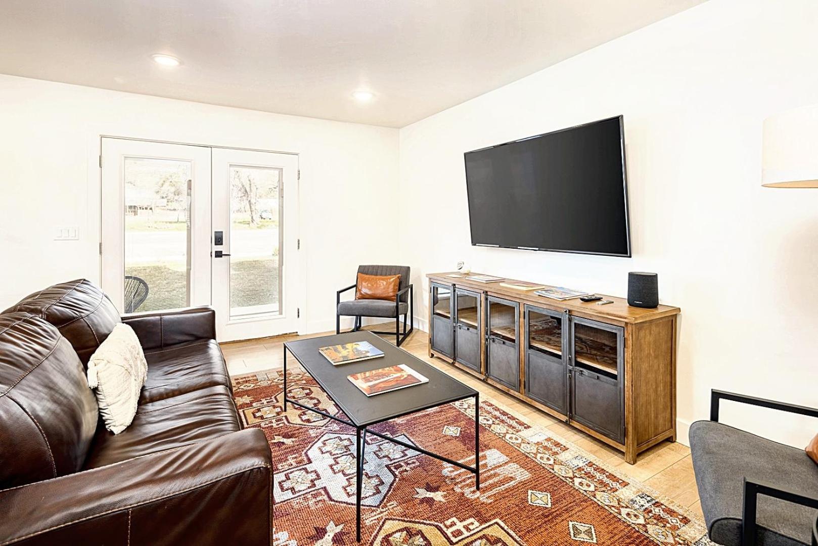 Hébergement de vacances Near Downtown Stylish 2br With Amazing Patio - 5